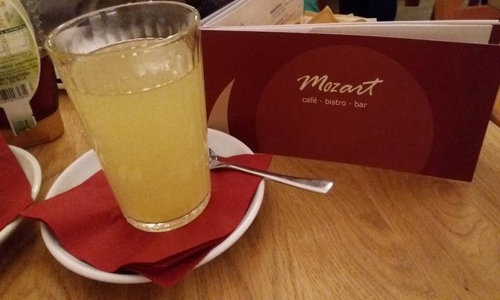 Cafe Mozart